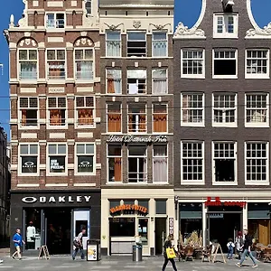 Damrak Amsterdam
